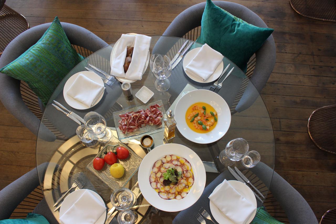 Haigh Hall Hotel Уигън Екстериор снимка